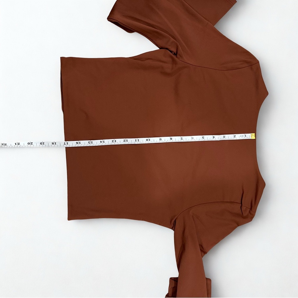 Aritzia Babaton Brown V-Neck Cropped Long Sleeve Top Size L Normcore Basics - Picture 5 of 7